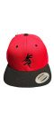 Snapback SIX NU90 Czerwony z czarnym daszkiem / Czarne Logo