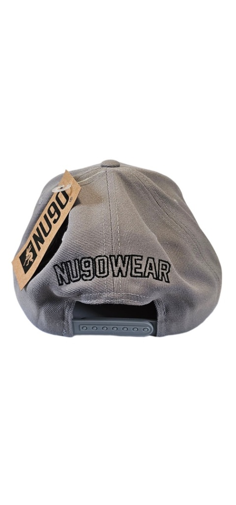 Snapback SIX NU90 Szary z szarym daszkiem / Czarne Logo